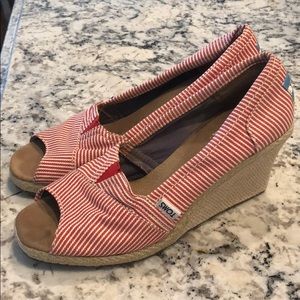 Red white toms wedges peep toe 8.5